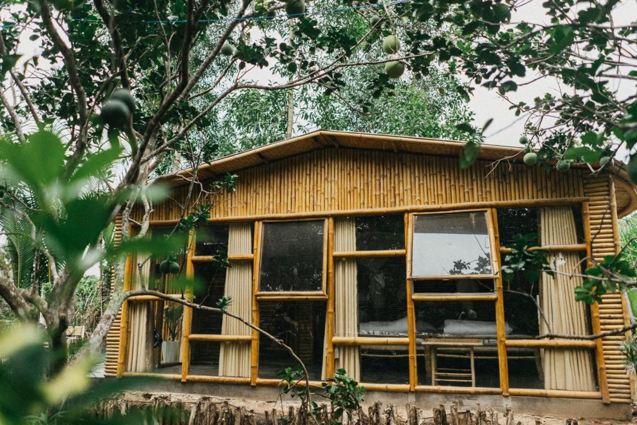 Hide Away Bungalows In Ben Tre City Exterior foto