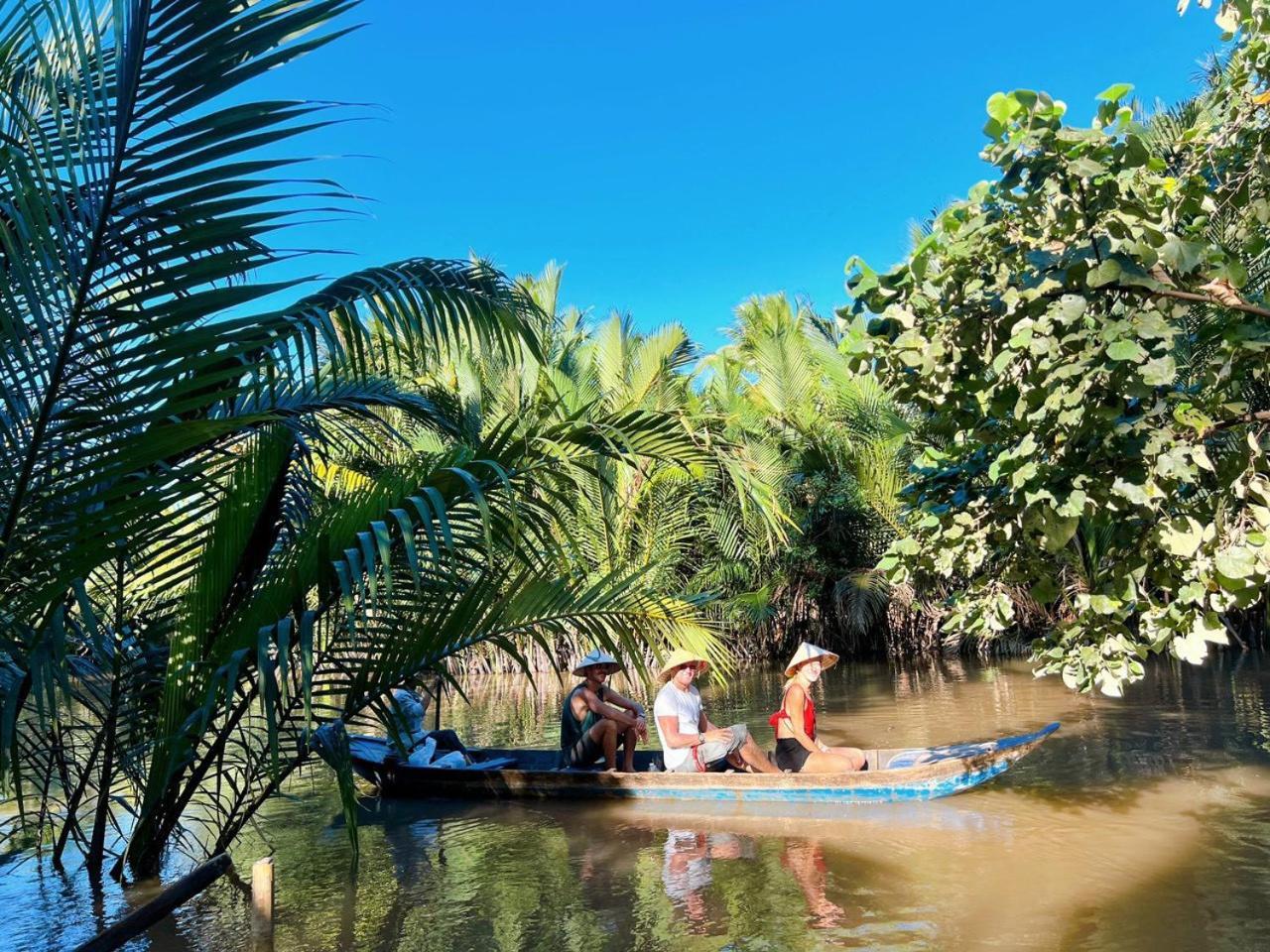 Hide Away Bungalows In Ben Tre City Exterior foto