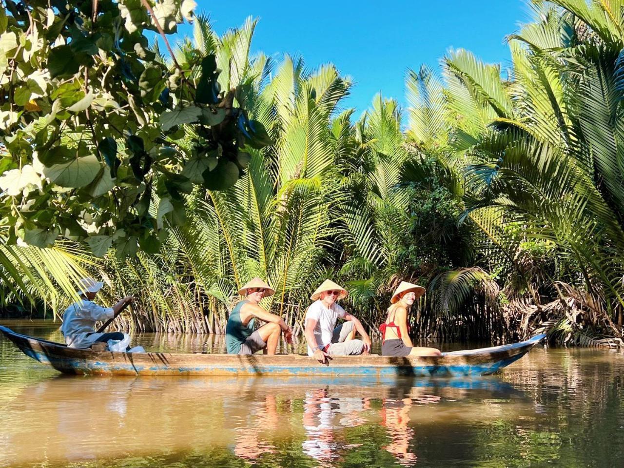 Hide Away Bungalows In Ben Tre City Exterior foto