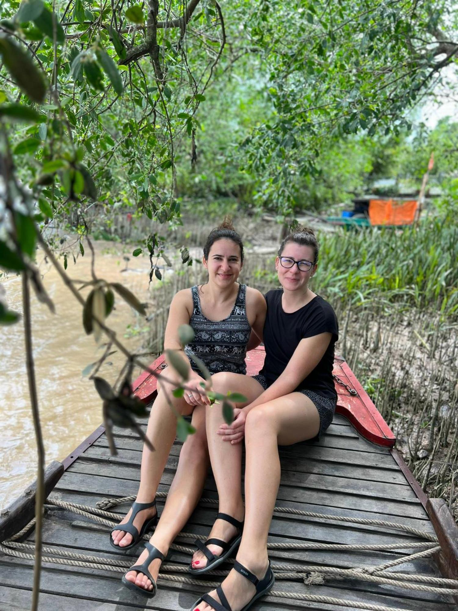 Hide Away Bungalows In Ben Tre City Exterior foto